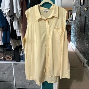 Athleta Urbanite II 3x tank . Bottom down in lunaria yellow .